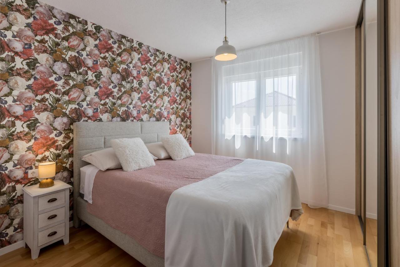 Apartment Vigo Kaštela Kültér fotó